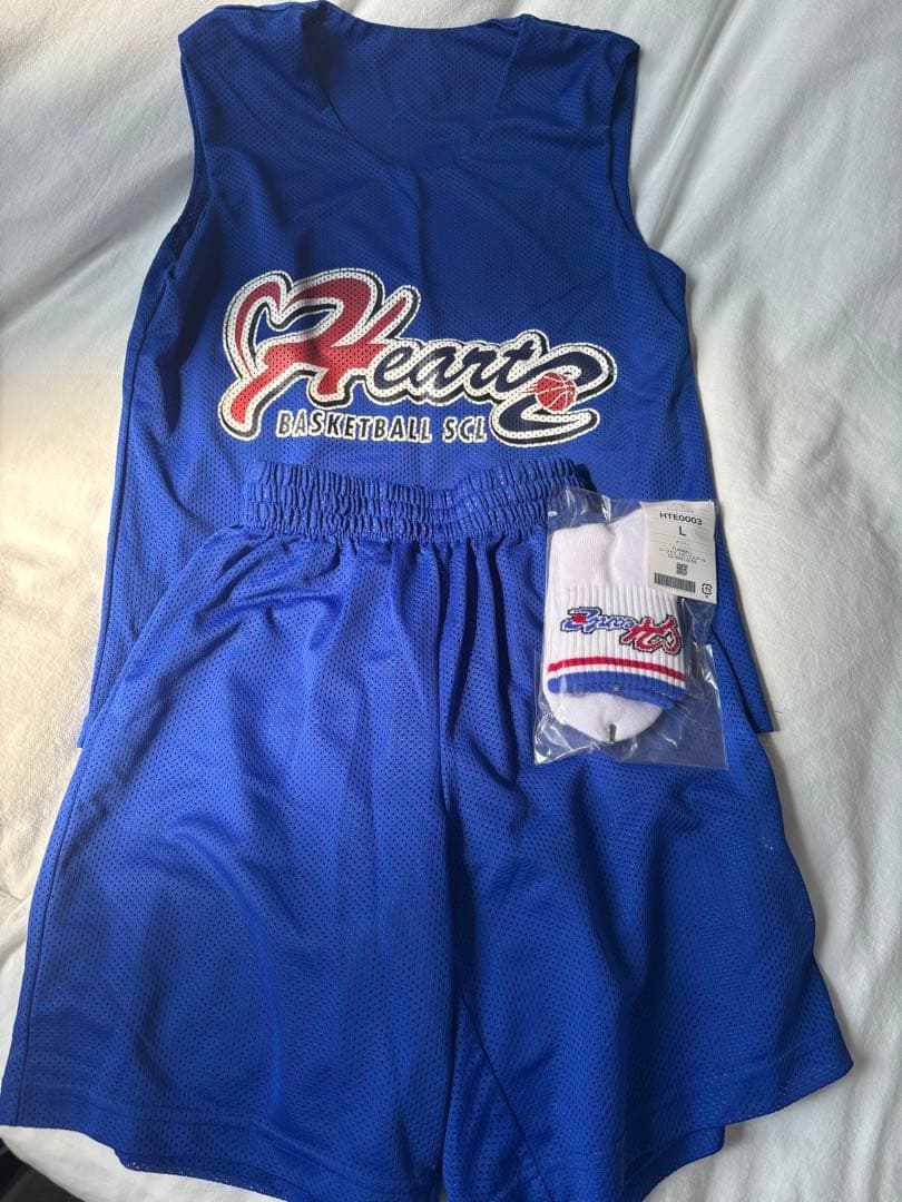 ハーツ バスケットボール ユニフォームセット サイズ145 - メルカリ