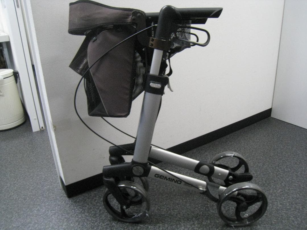 ハンディウォークL GEMINO 30 歩行器 歩行車 パナマウントベッド
