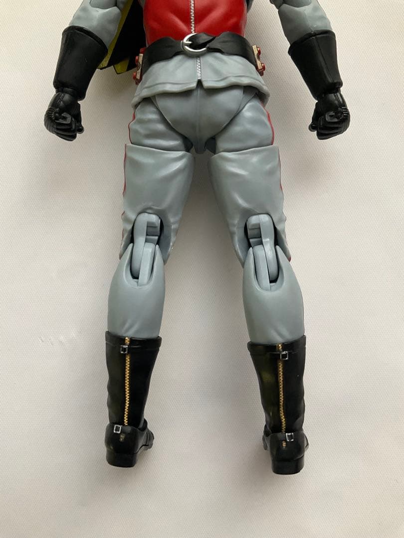 【中古品】S.H.Figuarts 真骨彫製法 仮面ライダーX