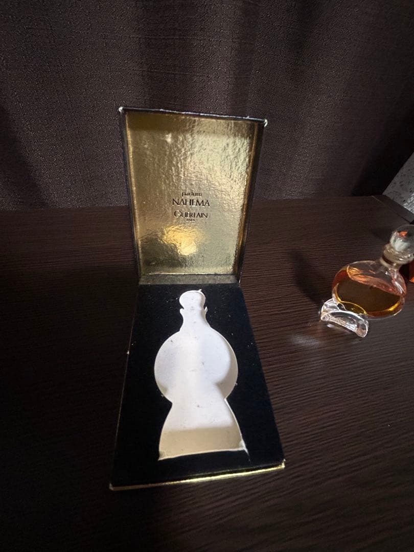 新品未使用　ゲランguerlain ナエマ　香水 7.5ml 希少