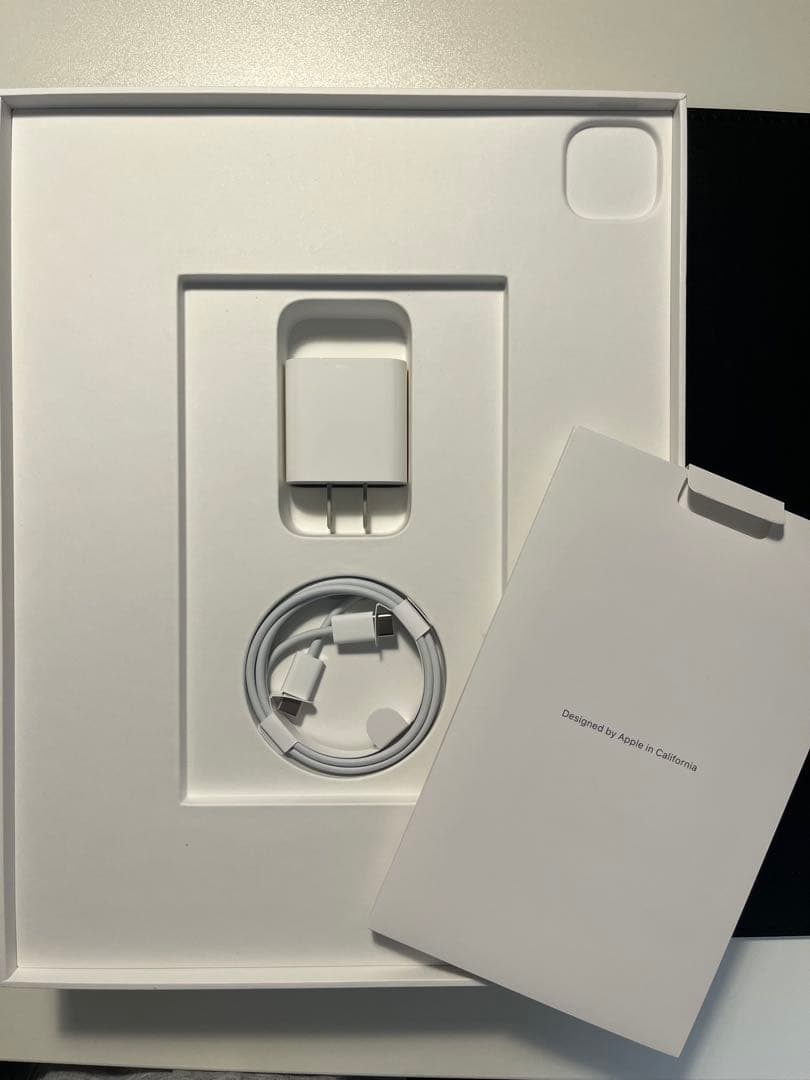 iPad Pro 12.9インチ 1TB 第5世代＋pitakaMagEZケース - メルカリ