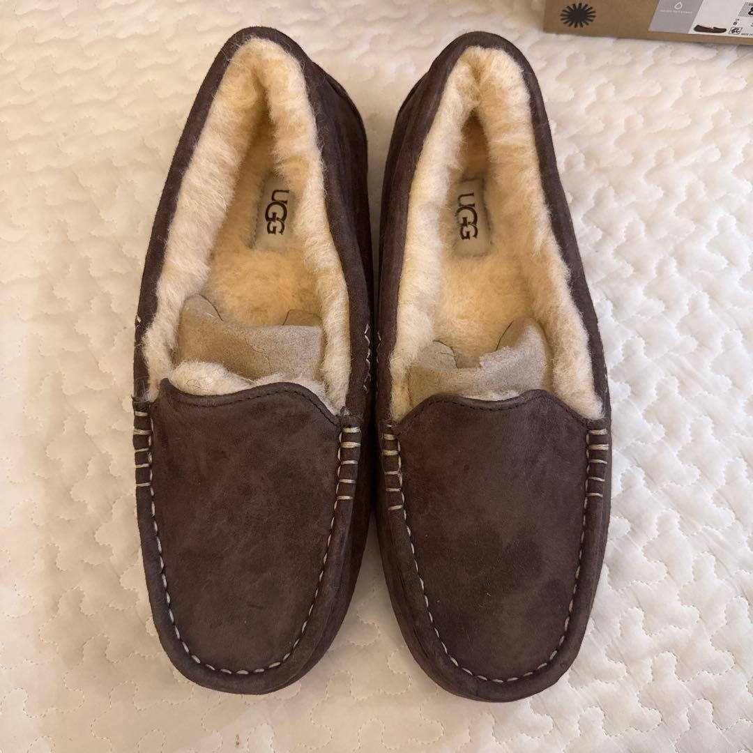 新品】UGG アグ アンスレー モカシン 24cm チョコレート - メルカリ
