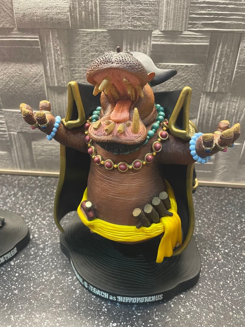 ワンピースフィギュアーツZERO 黒ひげ エース朝隈俊男 - メルカリ