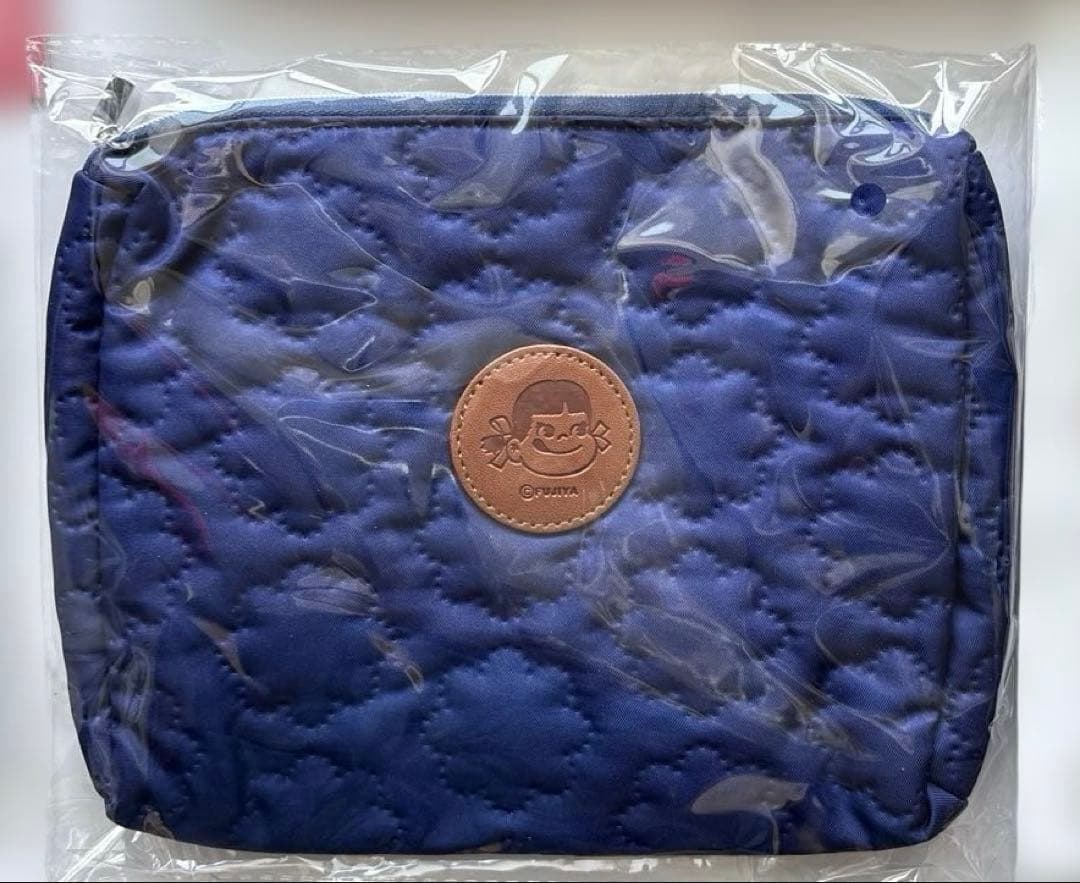 不二家ペコちゃんミルキーBOX 2026 ＋オマケ（卓上カレンダー＋ポーチ2