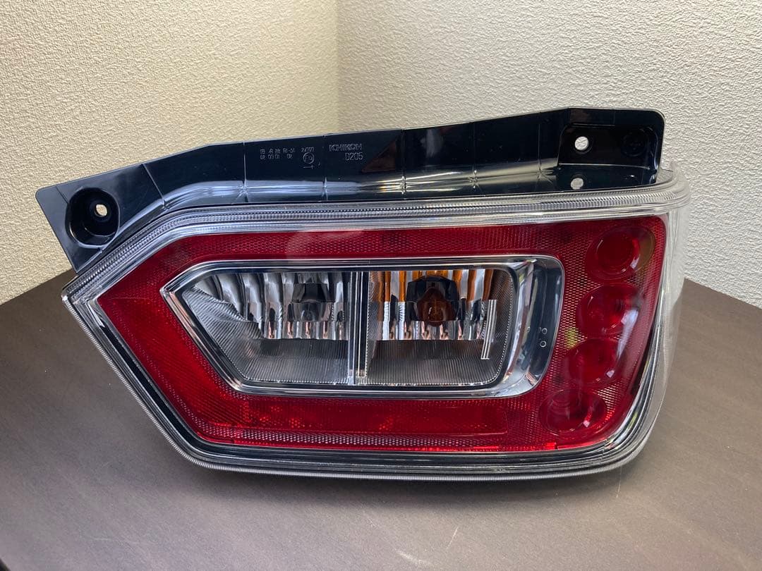 ワゴンR(MH55S) 右テールランプ 送料込 即決 ワゴンR MH55S/MH95S/MH35S 純正 LED 右 テールランプ