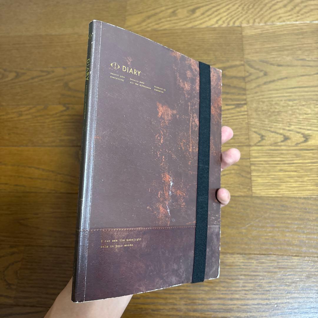 ヨルシカ『エルマ』 初回限定盤 エルマが書いた日記帳仕様 - メルカリ