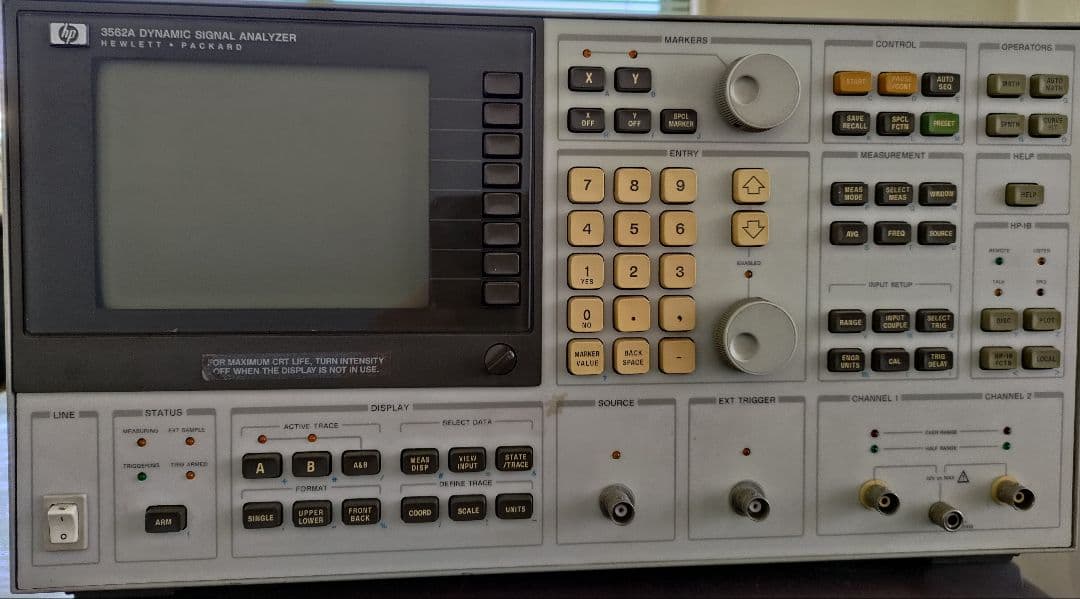 HP3562Aダイナミックアナライザ HP3562A Dynamic Signal Analyzer - Whatever