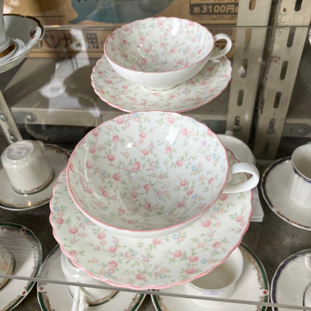 ノリタケ キューティーローズ ティーカップ2客セット - メルカリ