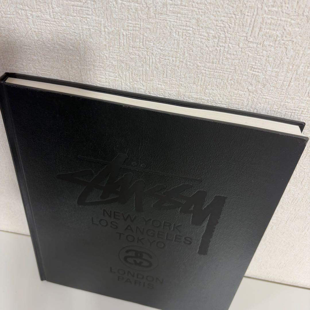 希少 STUSSY アートブック WORLD TOUR BLACKBOOK: