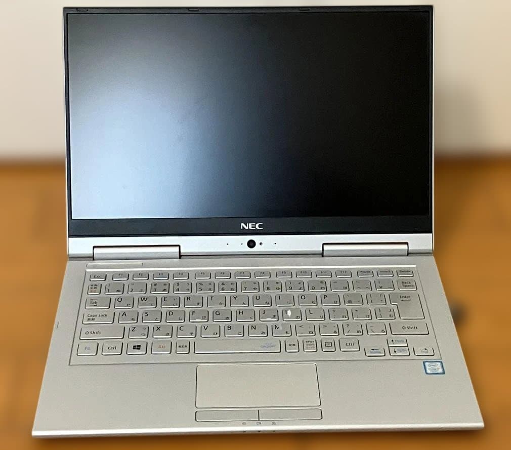 超軽量ノートPC NEC Lavie Hybrid Zero HZ750GAS 9e0b0f1187332337.jpg