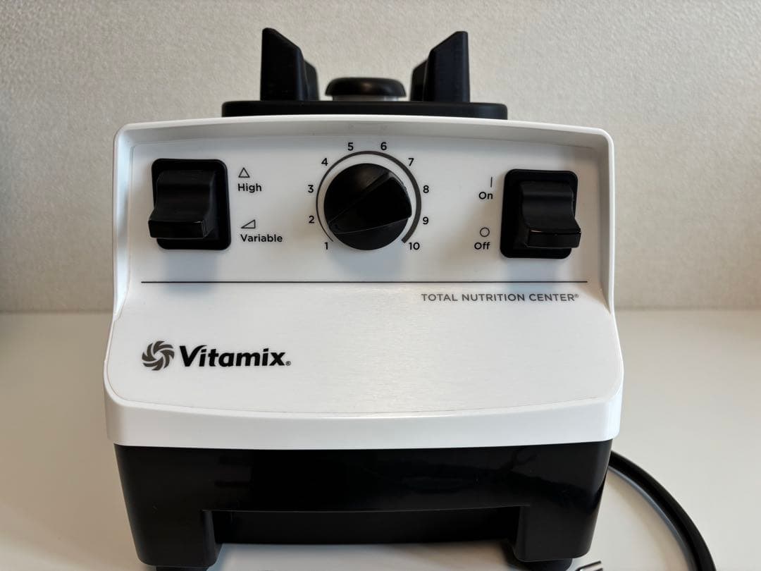 美品！ホワイトカラー Vitamixレシピブック付き/2018年東急百貨店で