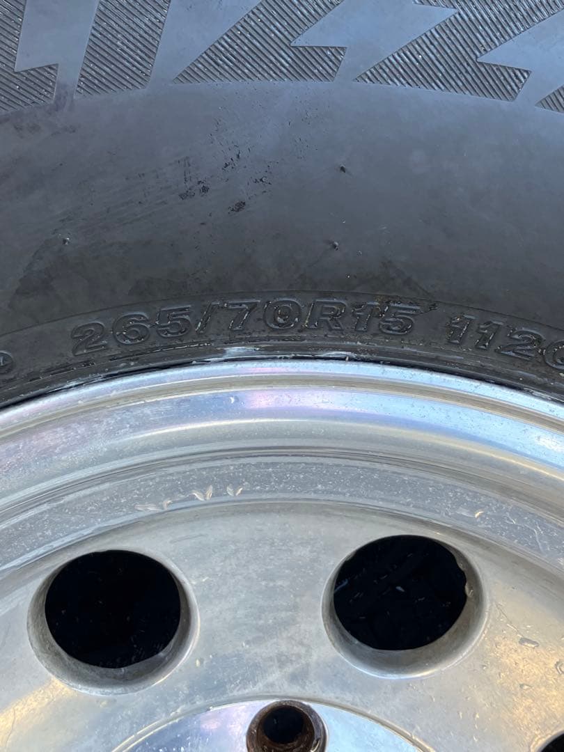 roooo様専用 プラド78ミッキートンプソンブリザック4本 265-70-15