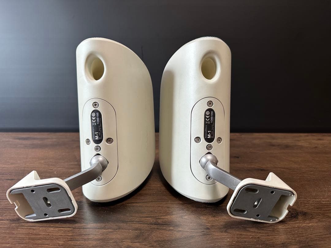 美音 Bowers & Wilkins(B&W) M-1 スピーカー 2台 - メルカリ