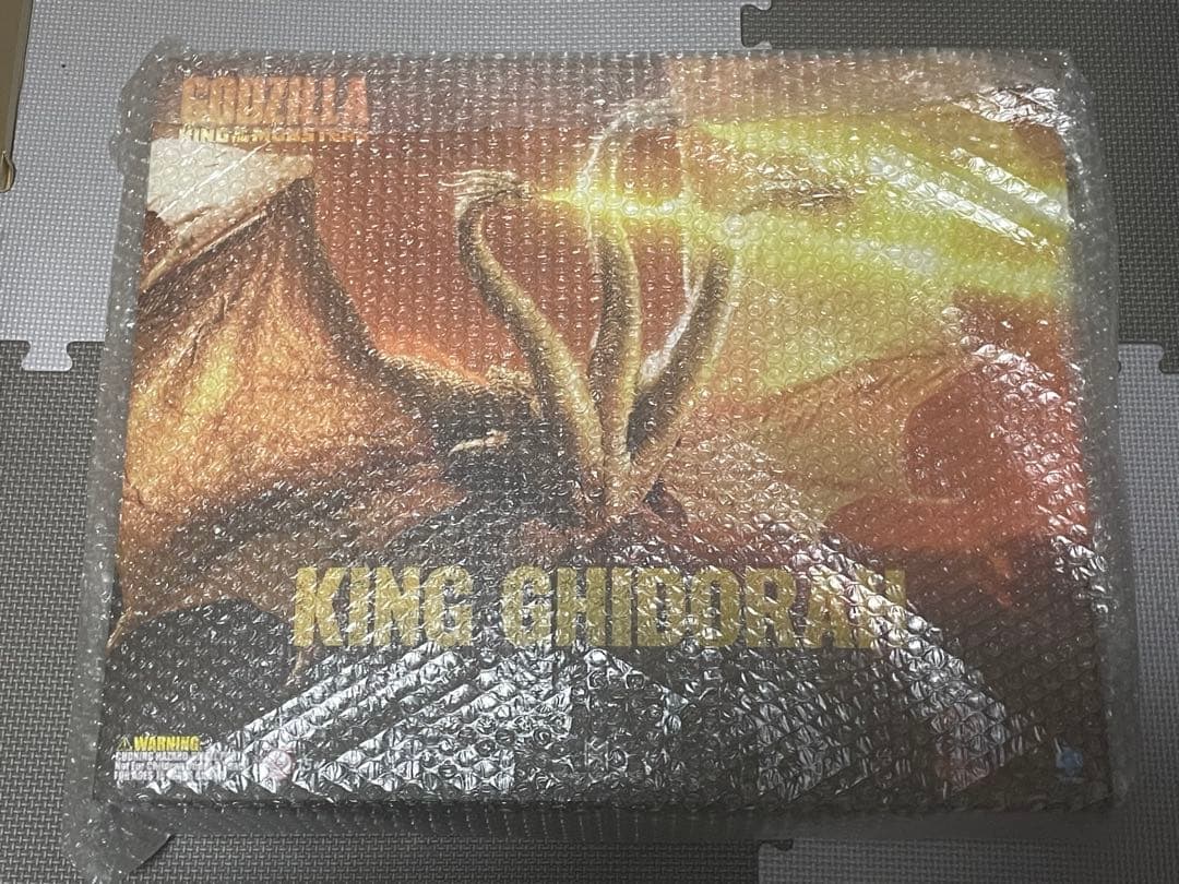 HIYAToys キングギドラ　2019 引力光線 ver HIYAToys キングギドラ 2019 引力光線 VER - メルカリ