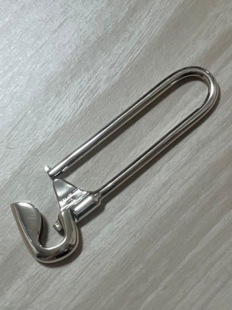 ティファニー 安全ピン キーリング キーホルダー - メルカリ