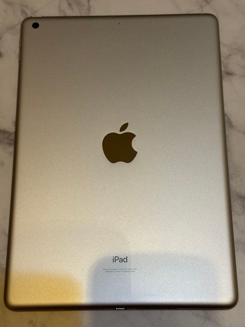 Apple iPad シルバー 256GB 第9世代本体 ペンシル、カバー付き iPad Wi-Fi 256GB - シルバー（第9世代）[整備済製品] - Apple（日本）