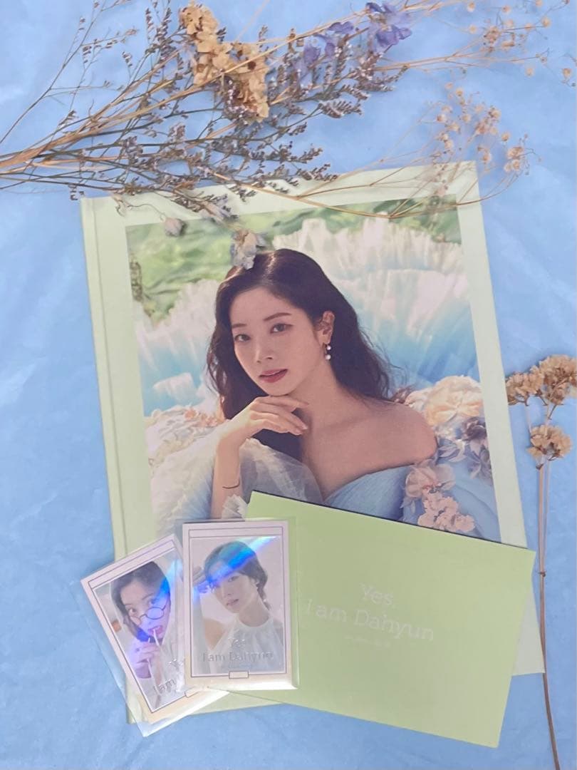 【値下げ交渉可】Yes, I am Dahyun: 1ST PHOTOBOOK