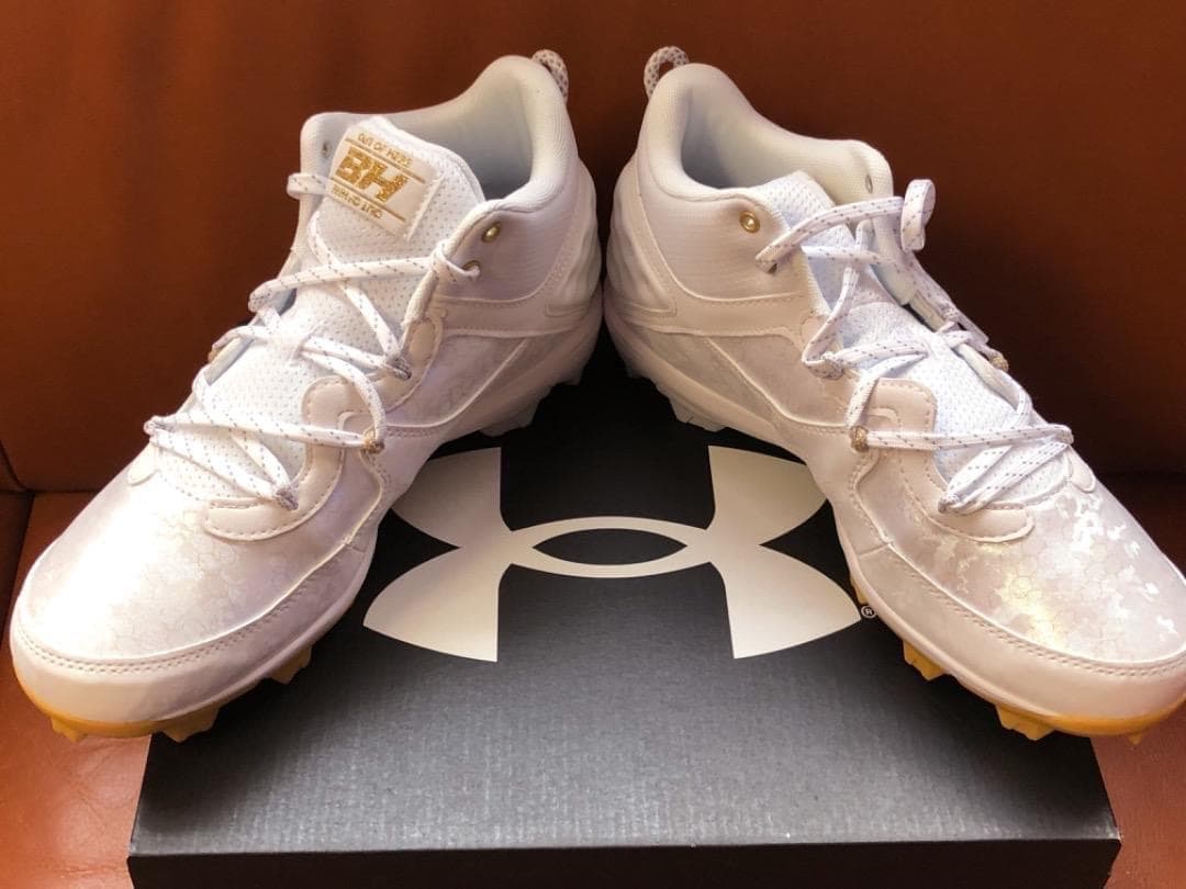 新品2026年USA国内限定アンダーアーマー野球ハーパー8MidRm30cm - メルカリ