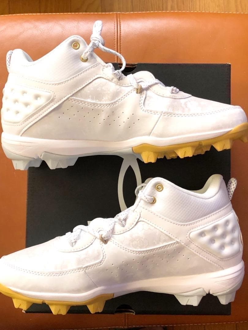 新品2026年USA国内限定アンダーアーマー野球ハーパー8MidRm30cm - メルカリ