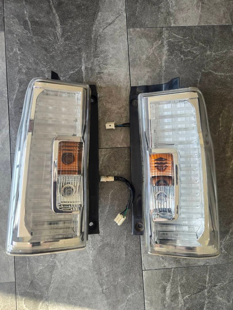 LA600S 　ダイハツ　タント　カスタム　テールランプ 後期用 LA600S/LA610S タントカスタム 3DホールファイバーフルLEDテール