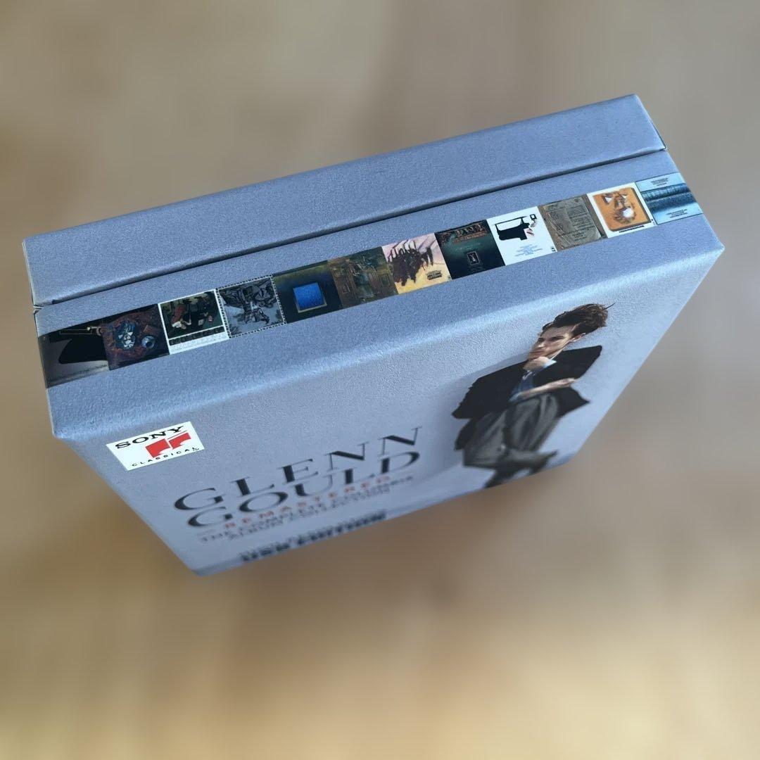 USBメモリ GLENN GOULD グレン・グールド REMASTERED - メルカリ