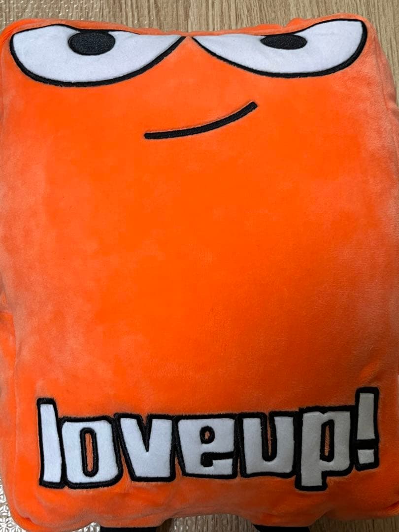 ポルノグラフィティ ポレンジくんネックピロー - メルカリ