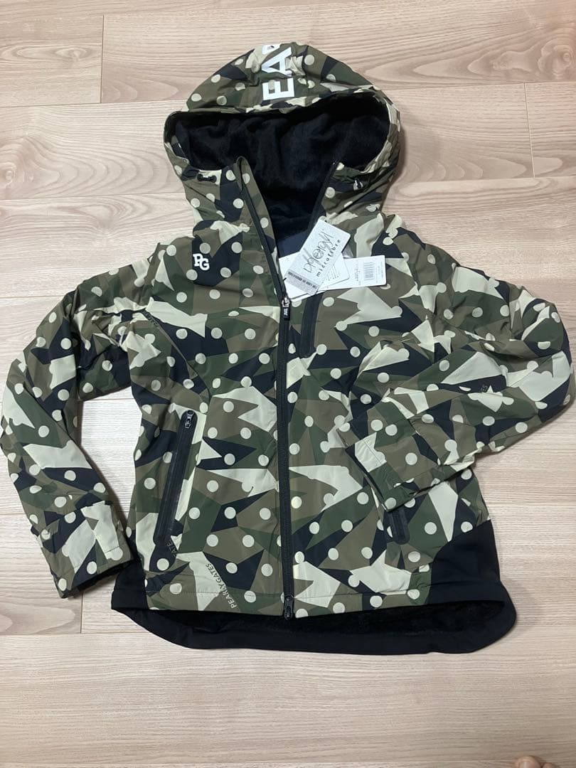 新品未使用　PEARLY GATES 迷彩柄ジャケット　サイズ0 PEARLY GATES パーリーゲイツ 2WAY リバーシブル 中綿ジャケット