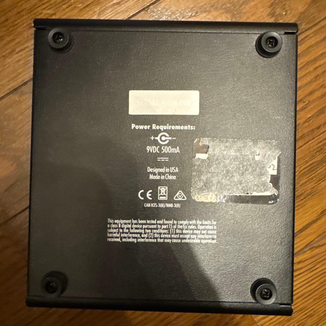 Line 6. M5 stompbox modeler(箱➕アダプター付き)