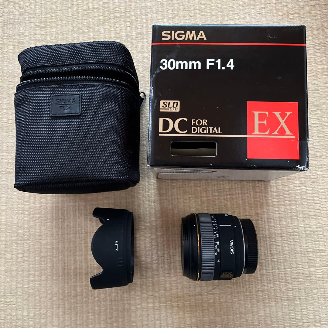 SIGMA 30mm F1.4 DC EX PENTAXマウント Amazon | シグマ 30mm F1.4 EX DC デジタル専用 ペンタックス用