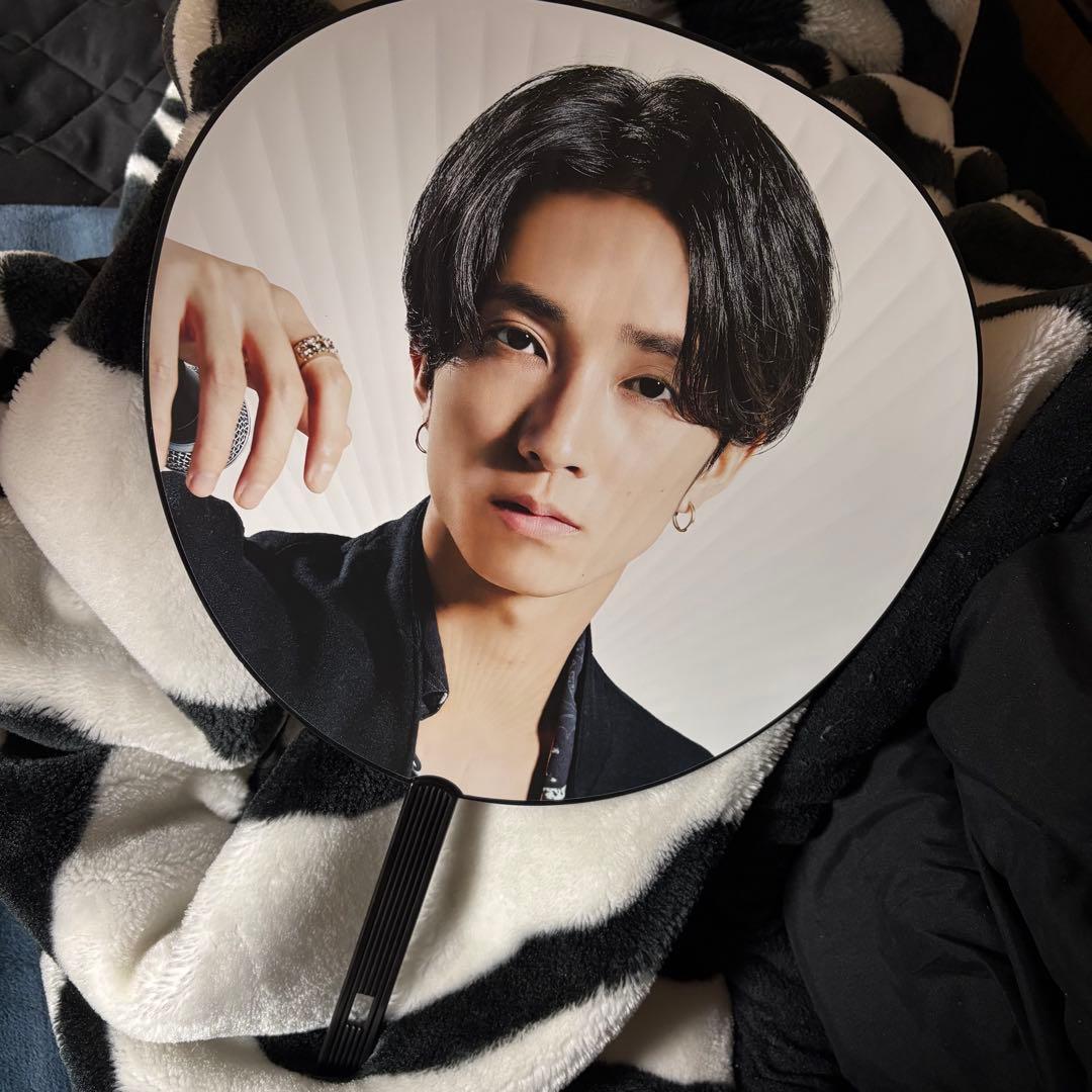 SixTONES 慣声の法則 田中樹 うちわ - メルカリ