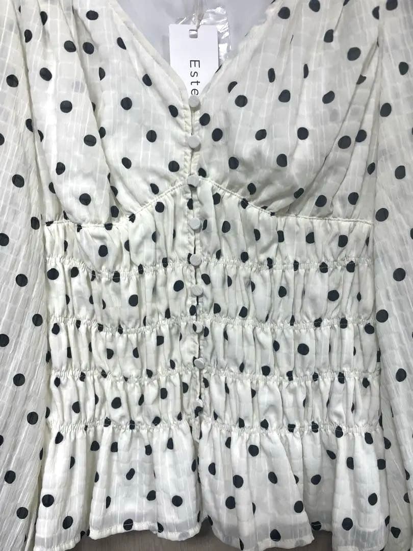 新品未使用Estella.K LuanaBlouse VネックシャーリングBL - メルカリ