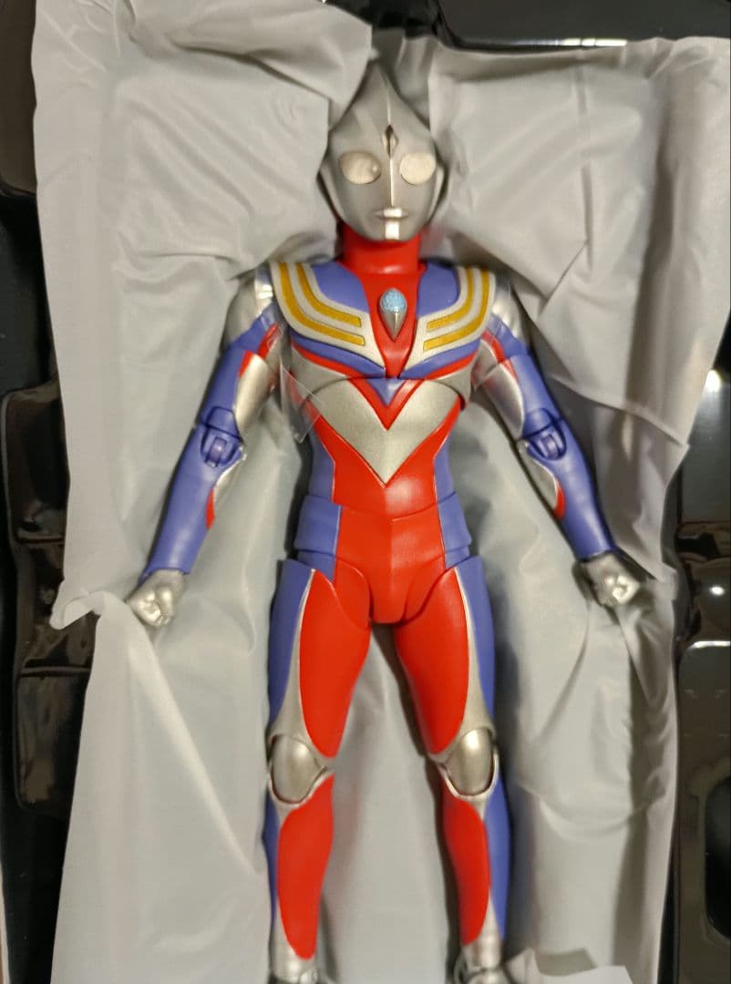 S.H.Figuarts　真骨彫製法　ウルトラマンティガ　マルチタイプ