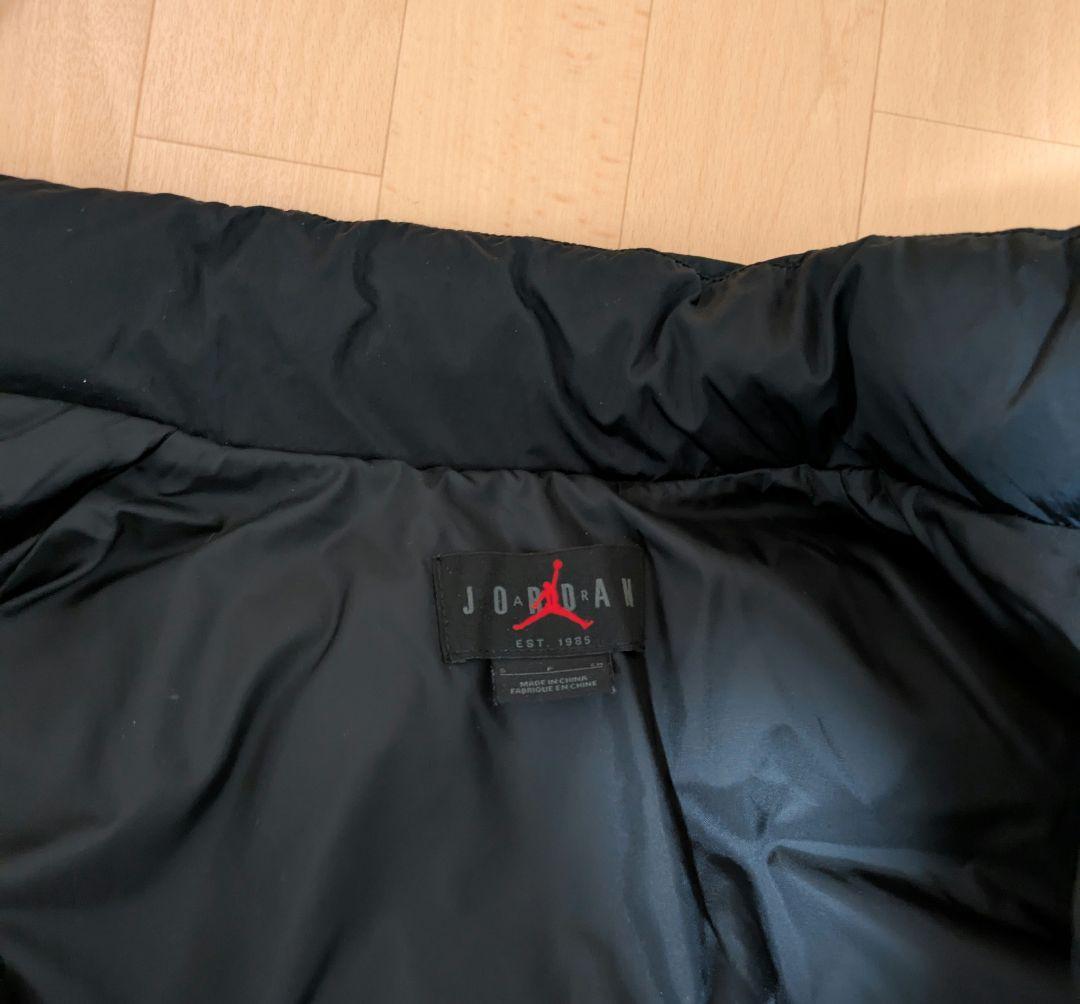 ナイキ ブラック ダウンジャケット ジャンプマンロゴ ジョーダン S