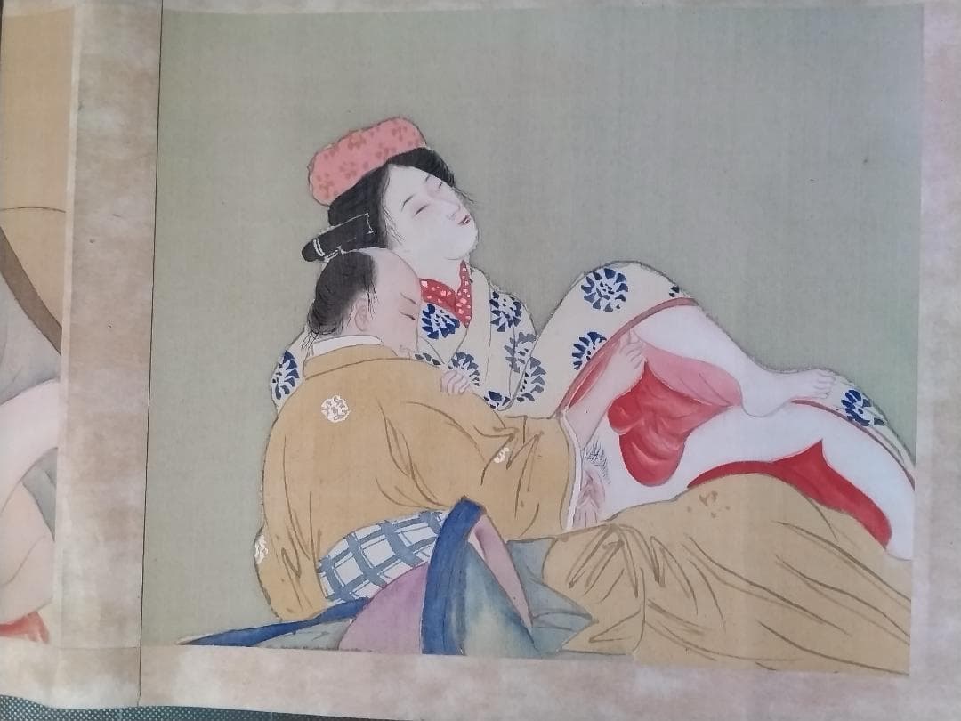 春画　十二画の巻物