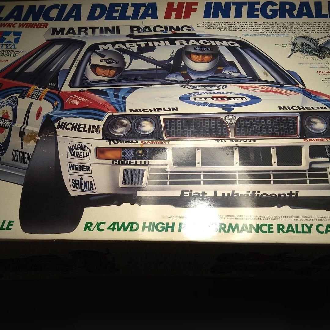 難有 ラジコンカー タミヤ ランチアデルタHFインテグラーレ'92WRC優勝