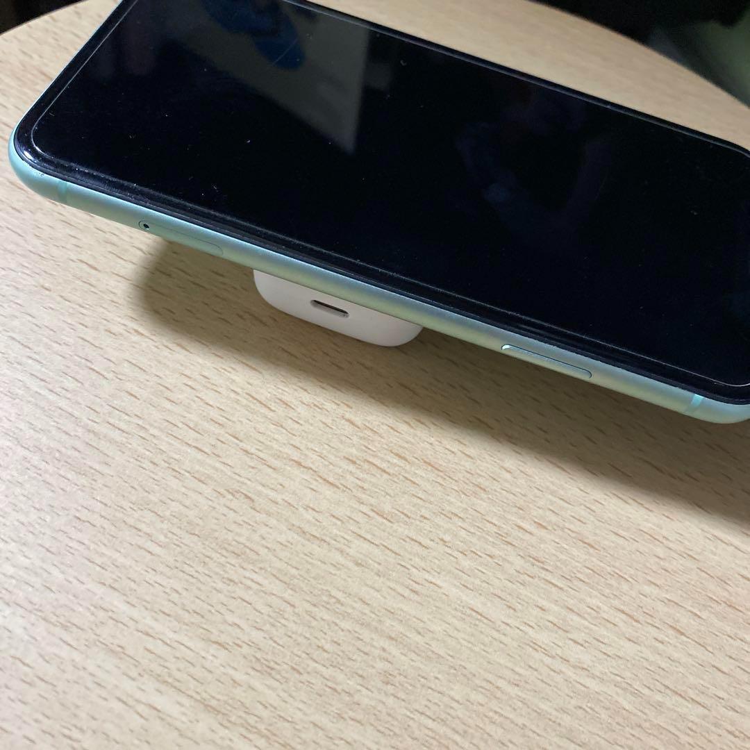 iPhone 11 グリーン 64GB SIMフリー バッテリー70%台 画面割の通販はau