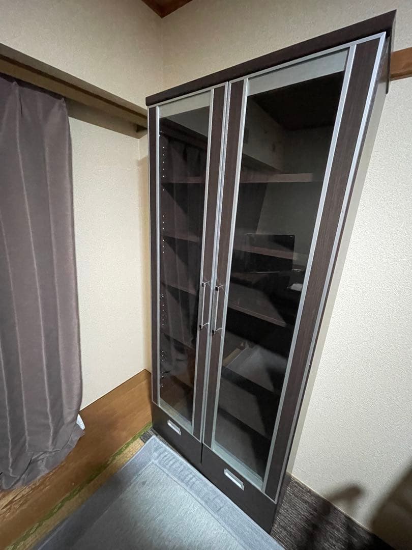 【(購入前コメ必須プロフ必読)】ガラス扉本棚 ダークブラウン 可動棚付き 購入前コメ必須プロフ必読)様専用】ガラス扉本棚 ダークブラウン 可動