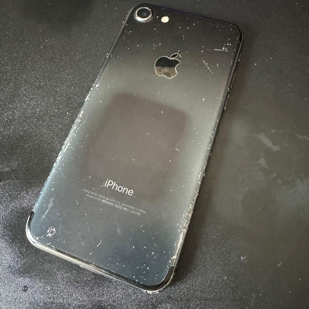 SIMロックあり 】iPhone7 シルバー 128GB