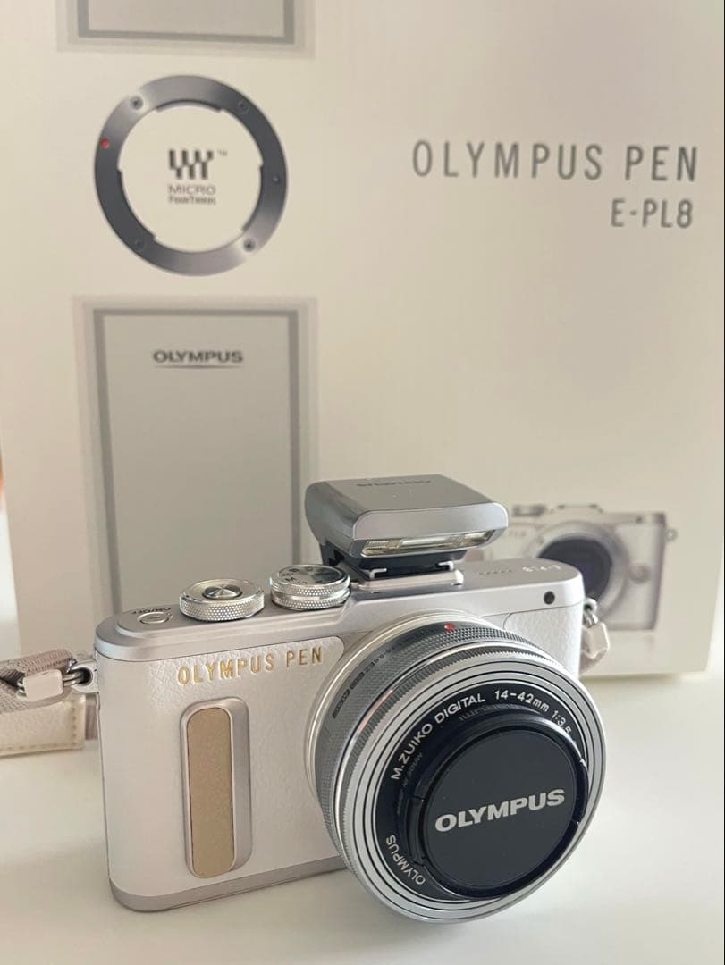 OLYMPUS PEN E-PL8 ホワイト OLYMPUS PEN オリンパス ミラーレス ペン E-PL8 レンズセット ホワイト