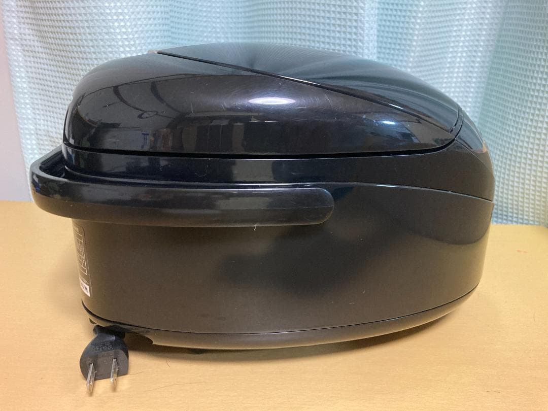★美品★ TOSHIBA RC-6XM IH炊飯器 黒 0.63l 2021年製