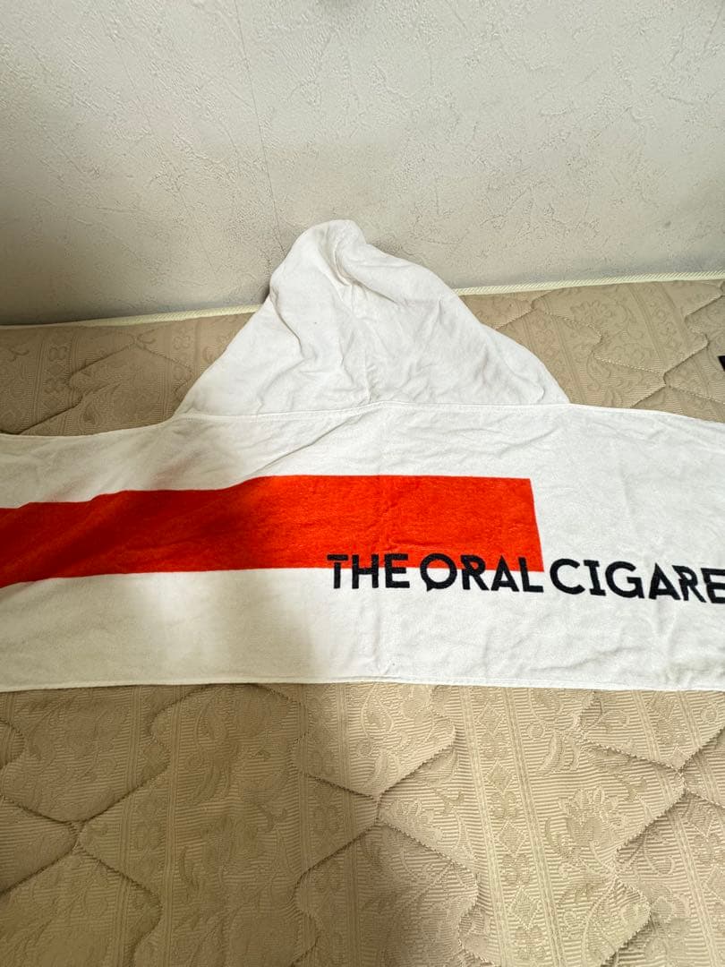 THE ORAL CIGARETTES フード付きタオル - メルカリ