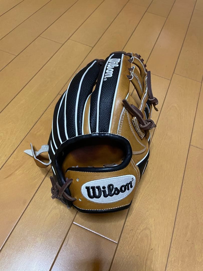 ウィルソン　Wilson　ワナビーヒーロー　軟式　内野手用　グローブ　超美品 Wilson（ウイルソン） 交換無料 野球 グローブ 軟式 大人 右投げ