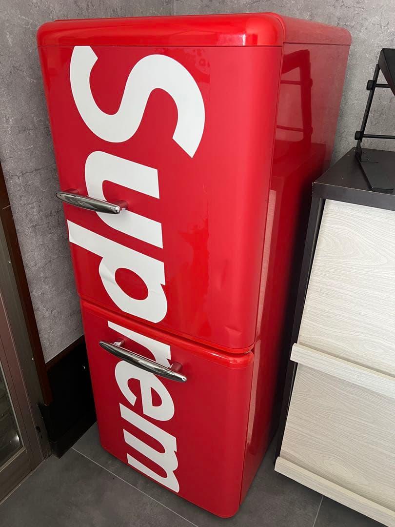 EDION 冷蔵庫Supreme 赤 二段式 お洒落な アメリカン - メルカリ
