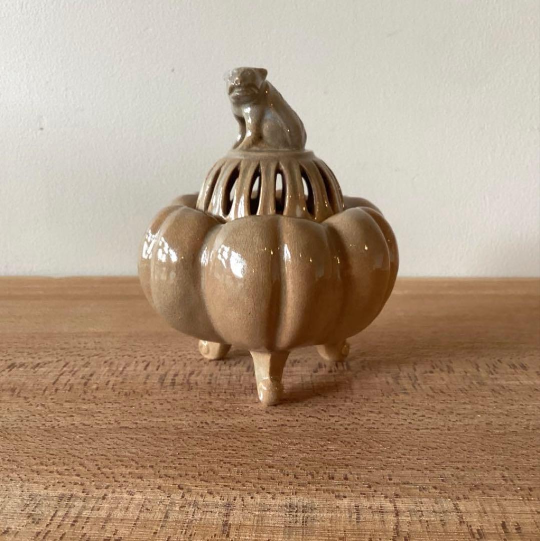 三つ足の香炉台 菊形 獅子頭 茶道具 陶器 - メルカリ