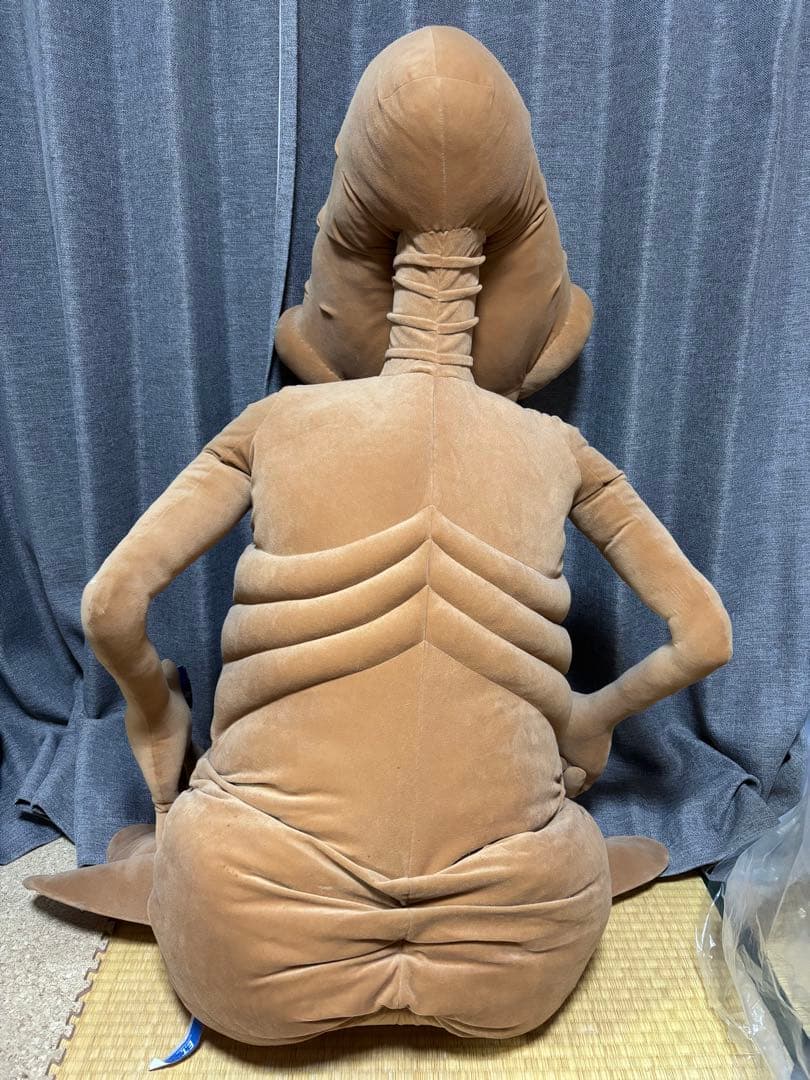 E.T】等身大 特大ぬいぐるみ トイザらス - メルカリ