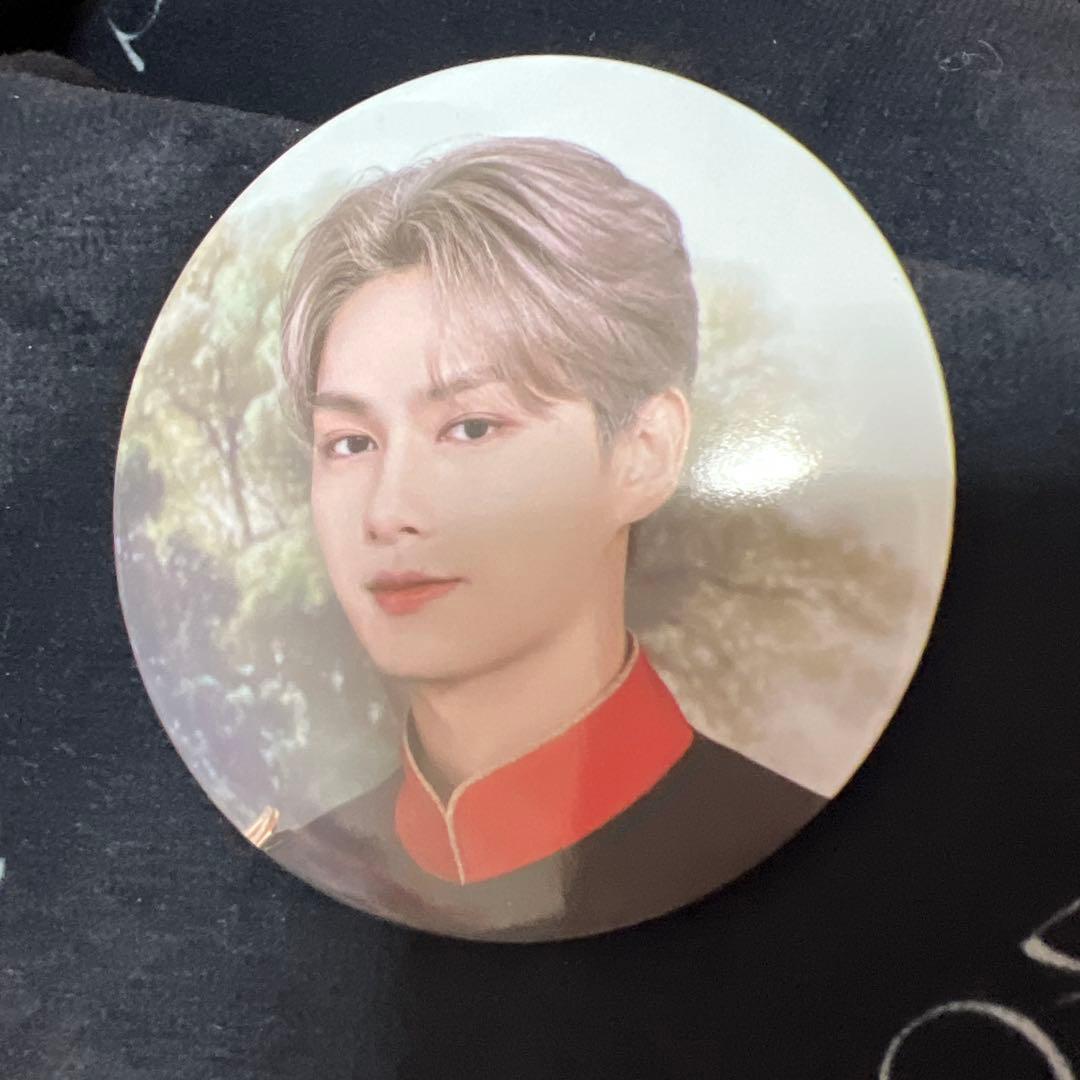 seventeen ジュン　缶バッジ 超希少‼︎ seventeen 缶バッチ be the sun 缶バッジ ジュン - メルカリ