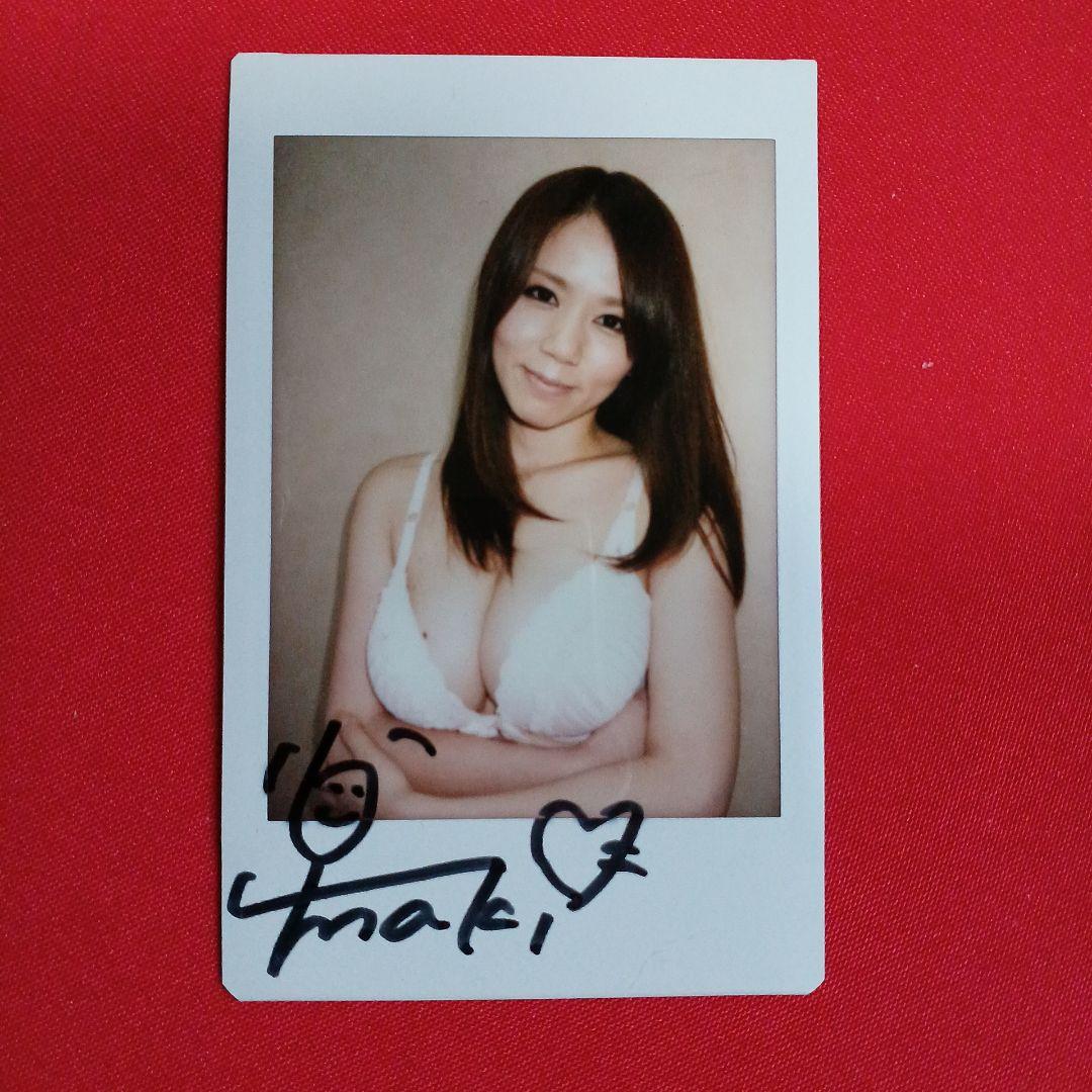 小泉真希さん直筆サイン入りチェキ1枚 - メルカリ