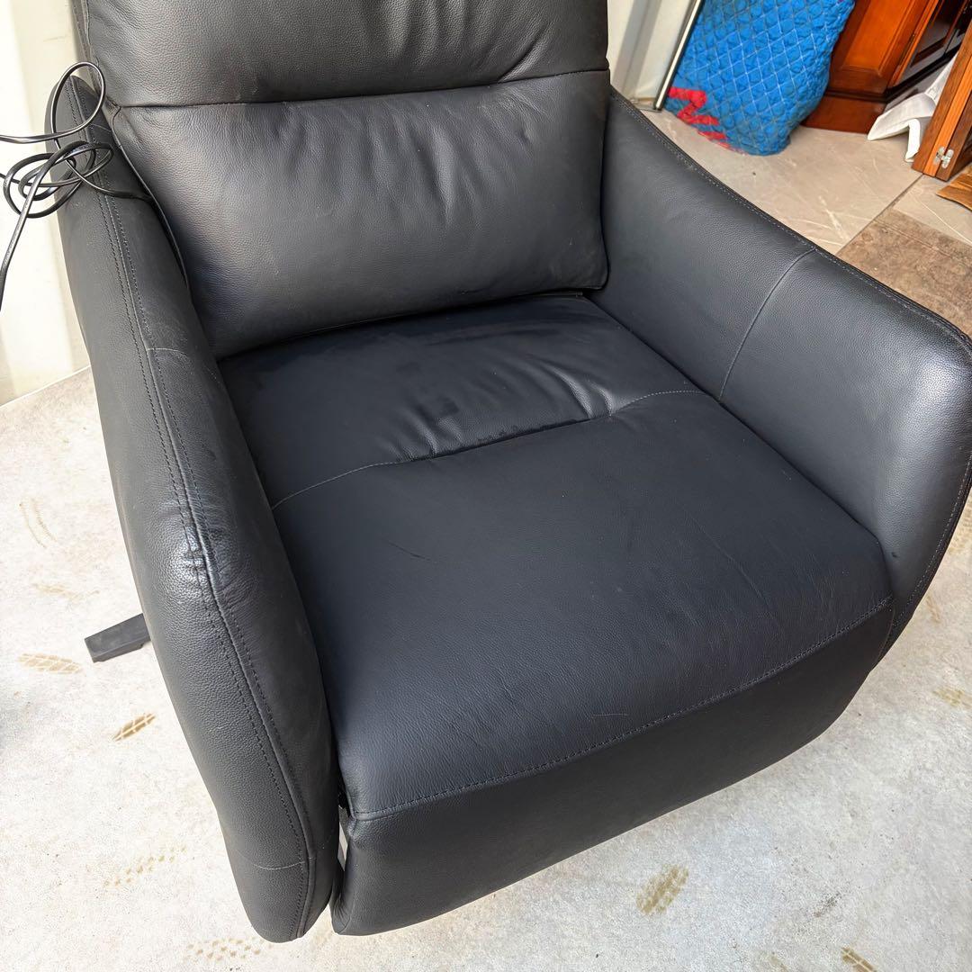 取付無料！ニトリ 2モーター 本革ダークグレー電動リクライニング