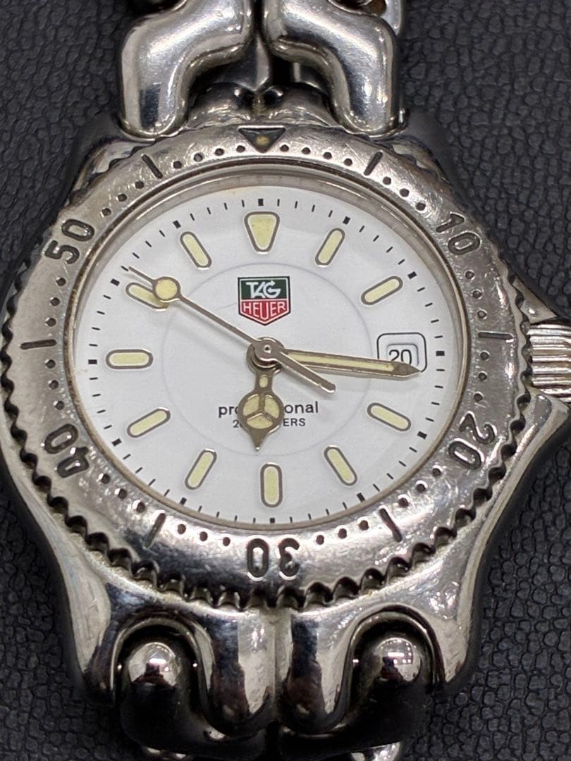 今日限定価格TAG HEUER WG1310-0クォーツ作動品デイト付純正ブレス TAG HEUER（タグ・ホイヤー） TAG HEUER WK1313 プロフェッショナル