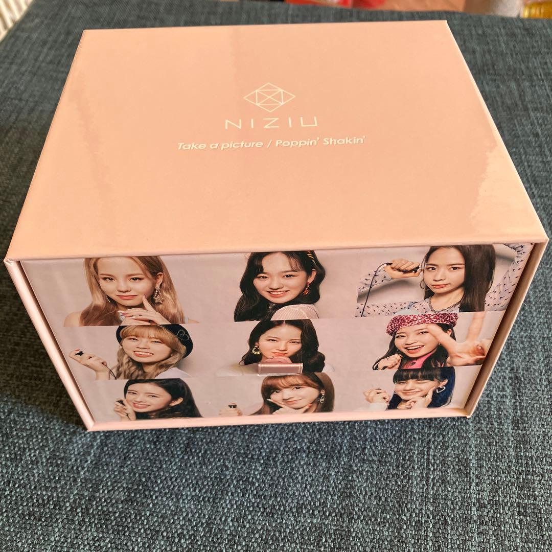 NiziU Take a picture WithU限定盤 9形態 - メルカリ